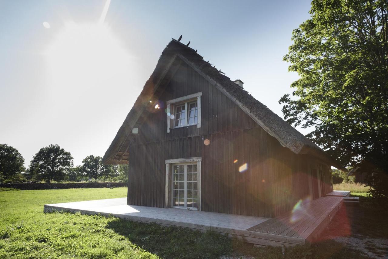 Villa Bumba Liigalaskma Exterior foto
